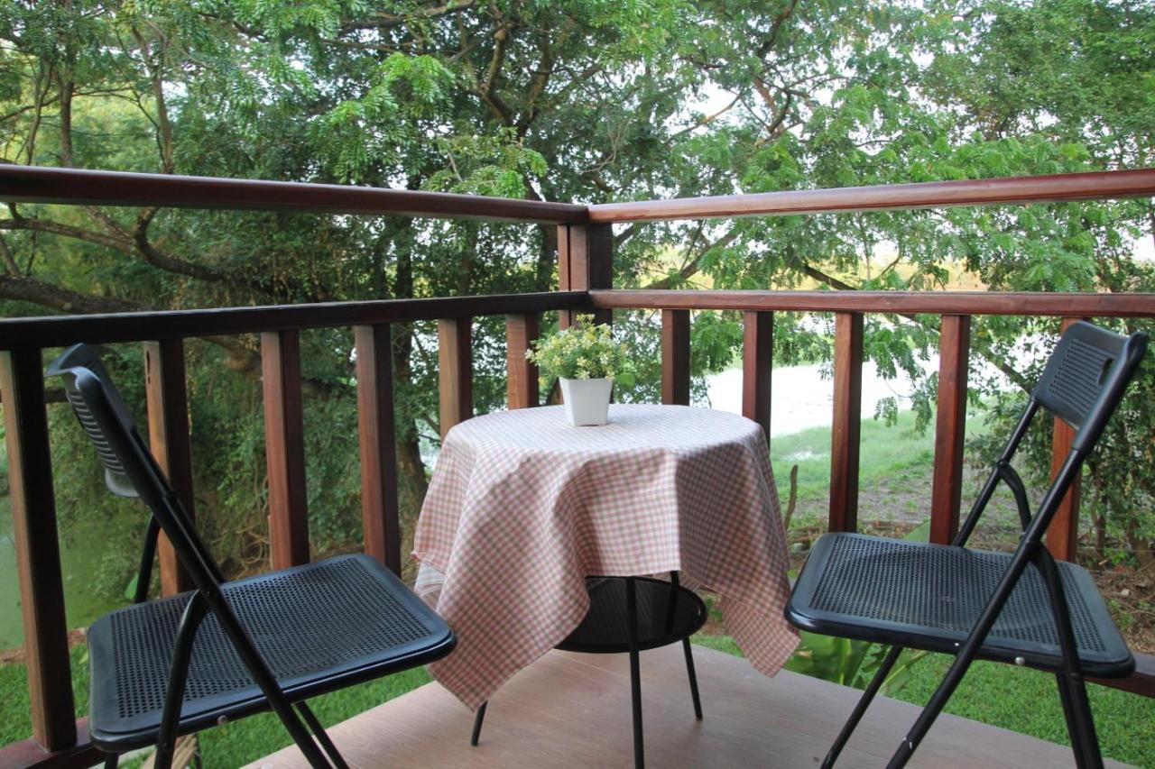 Baanbua Nonlen Hotel Udon Thani Buitenkant foto